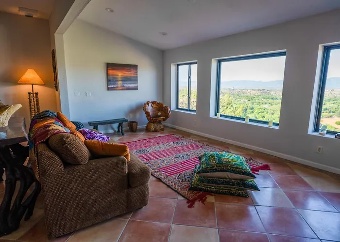 Dessert Hilltop Dream Escape *